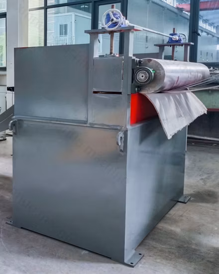Linea di produzione di taglio e taglio di bobine di acciaio metallico con lavorazione idraulica